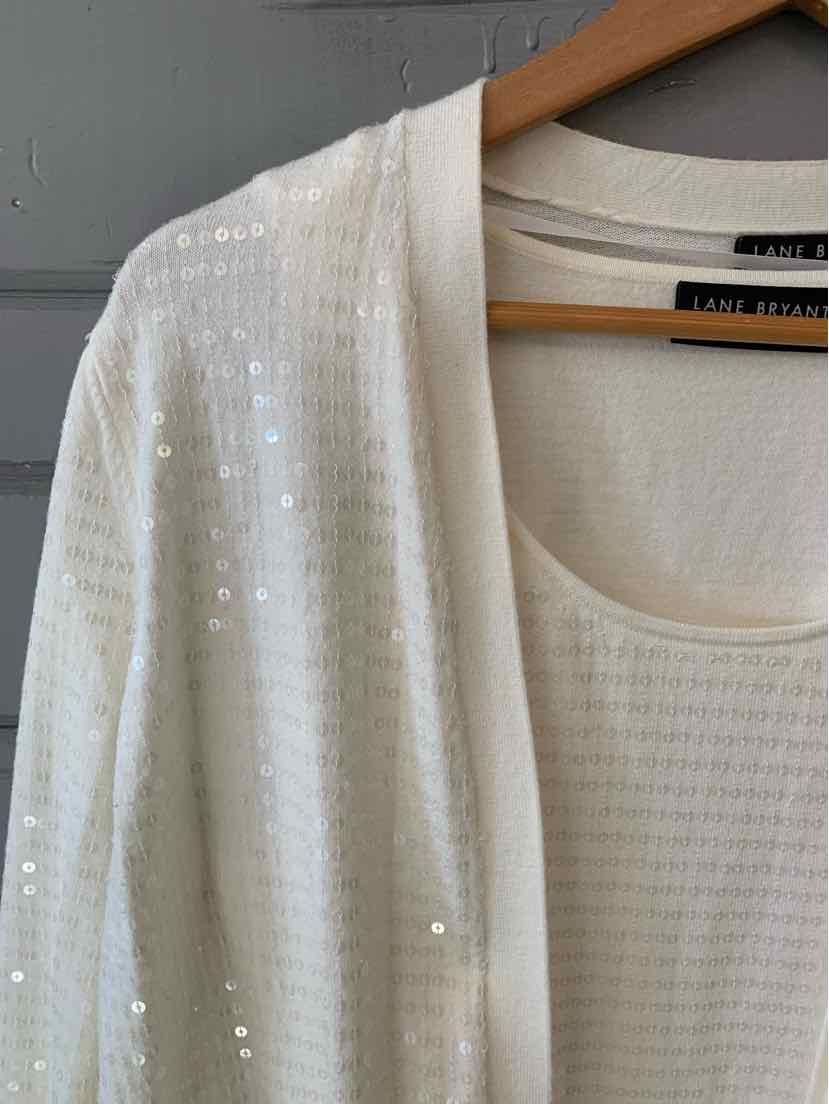 W LANE BRYANT CR Size 14/16 2PCSW