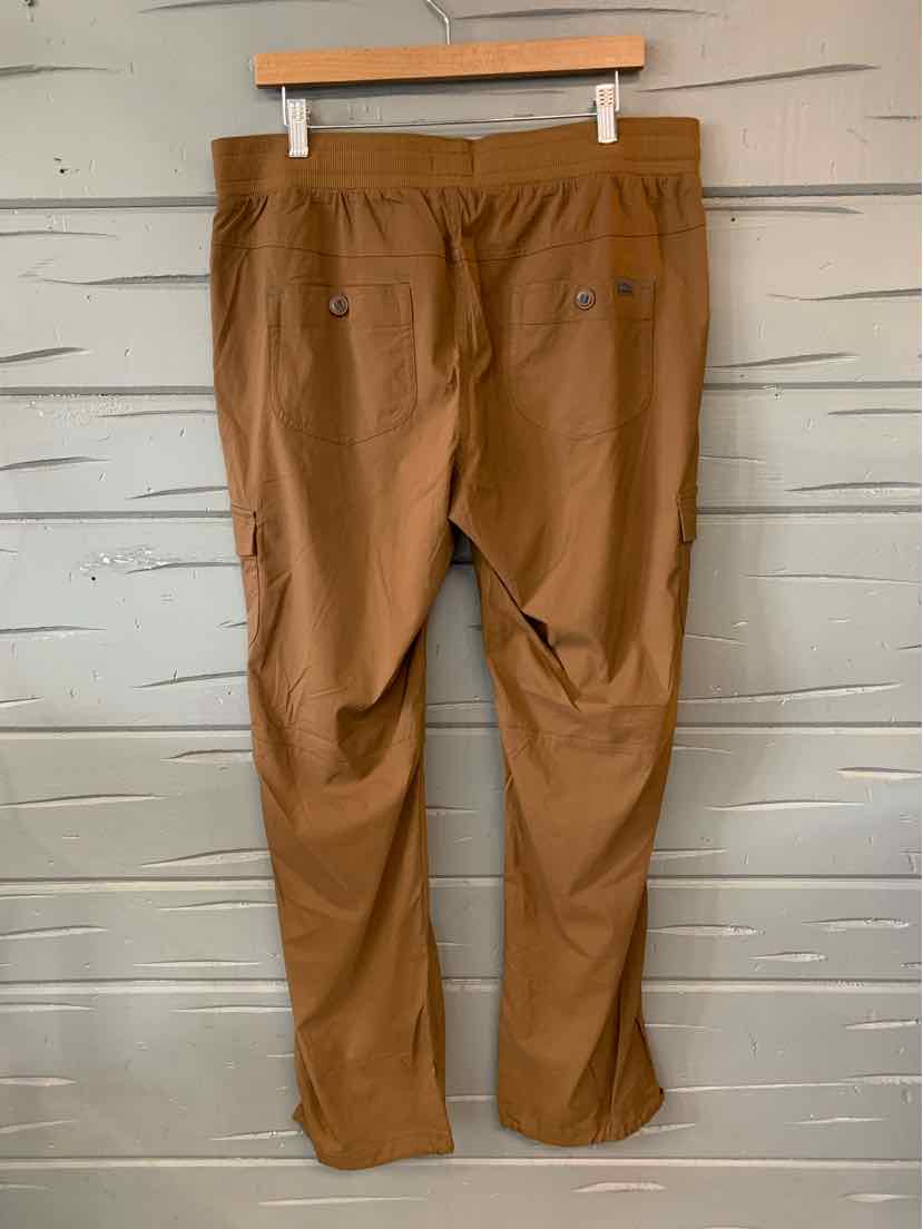 W LL BEAN BEIGE Size LG P