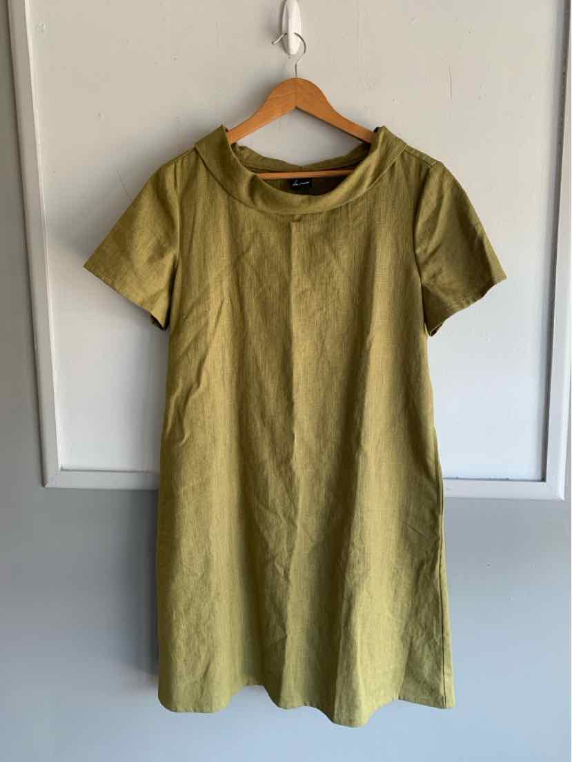 Olive green short-sleeve A-line dress with round neckline, simple solid design, knee-length.