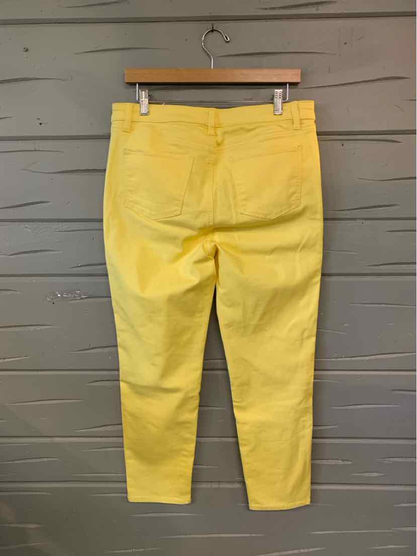 Yellow cropped pants with back pockets and belt loops, tailored fit in size 10P.