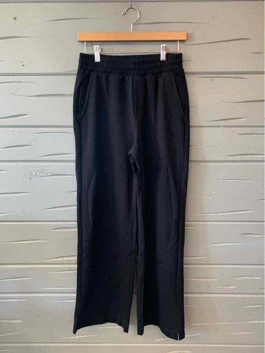 Black Old Navy pull-on pants with an elastic waistband and straight, full-length legs.