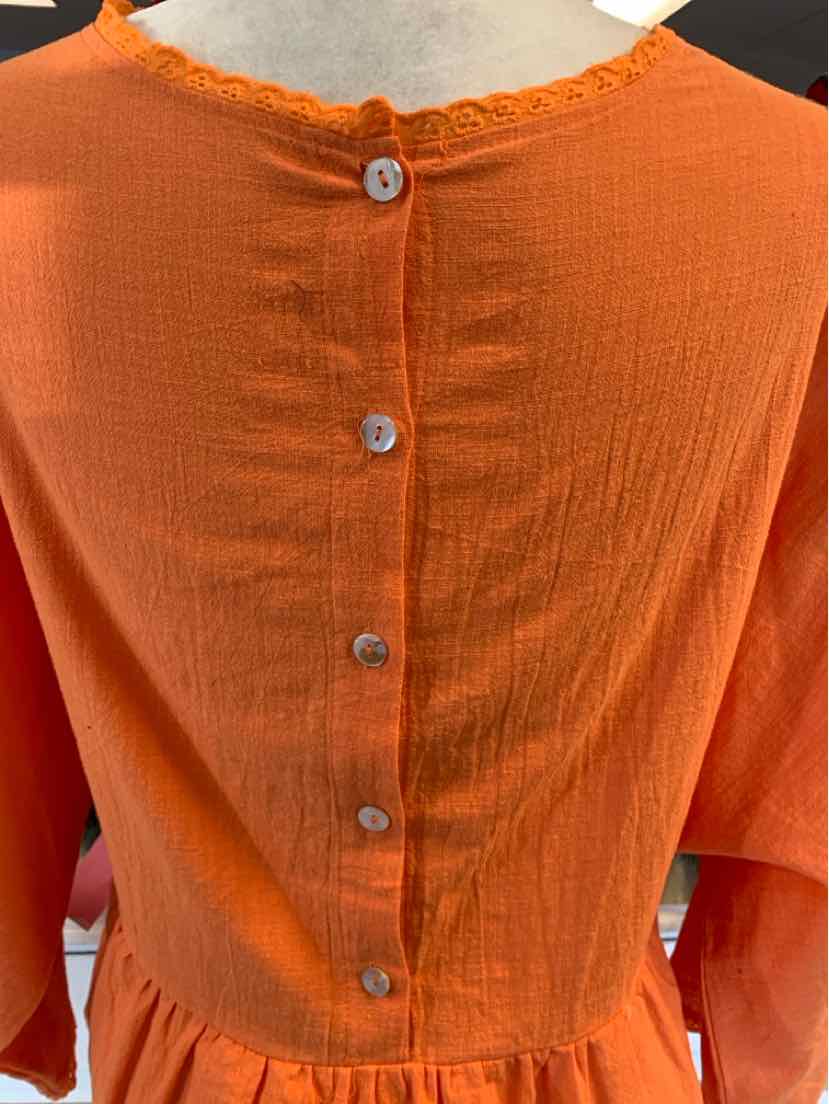 W NO LABEL OR Size SM T