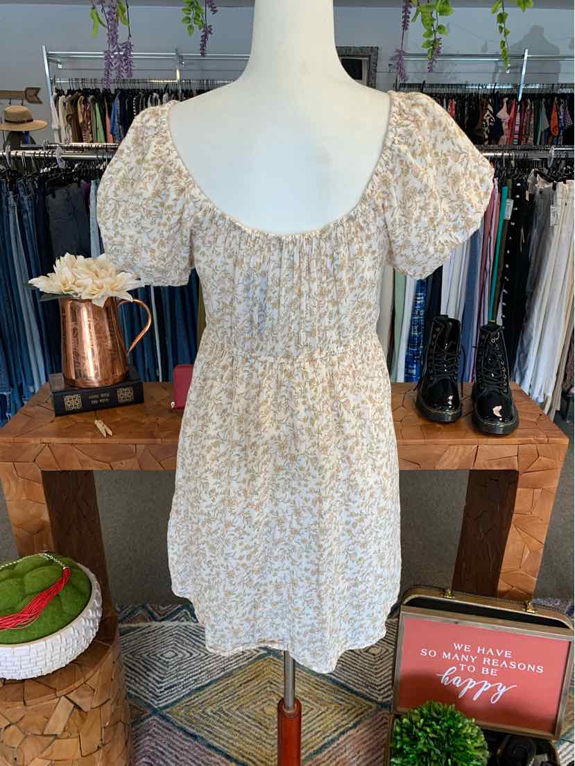 W AMERICAN EAGLE TAN Size SM DR