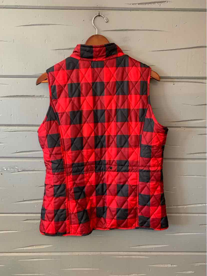 Red and black gingham quilted sleeveless vest with a stand collar and fitted waist.