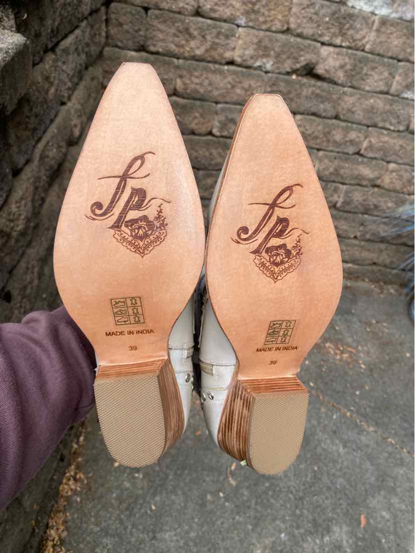 W FREE PEOPLE TAN Size 39 BOOT