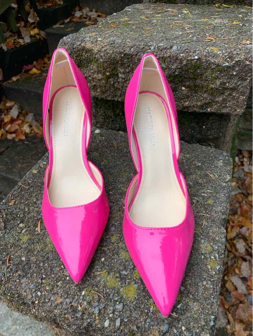 W MARC FISHER BK Size 8 SHOE