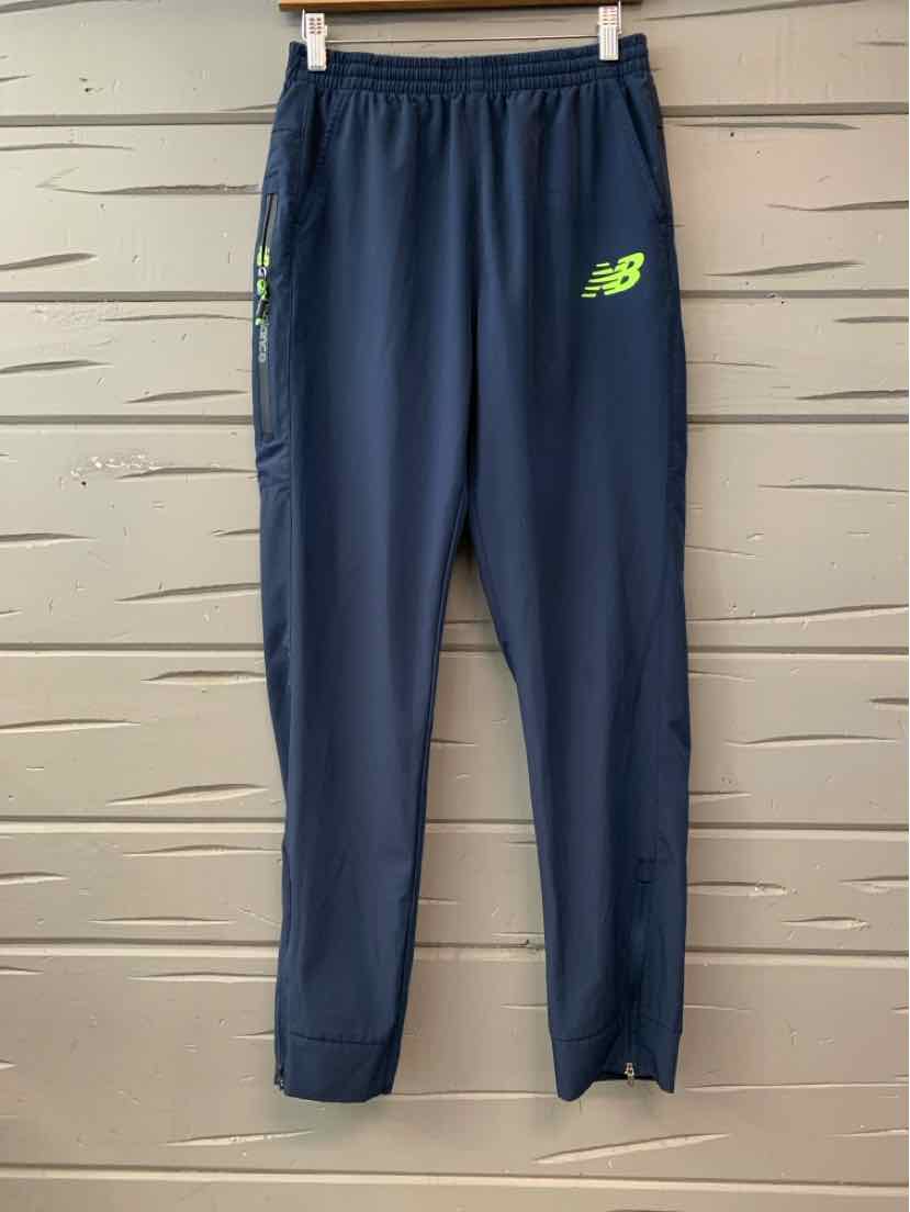 W NEW BALANCE NY Size MED AW