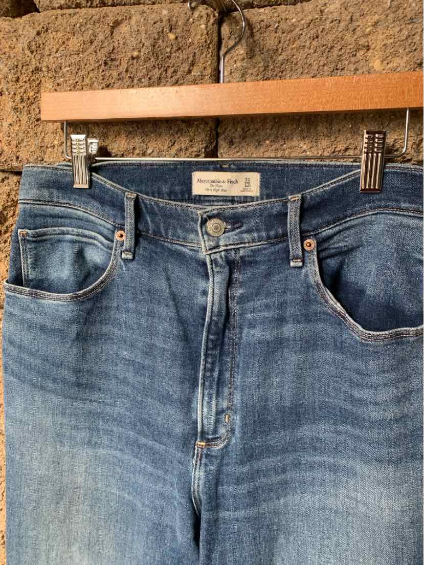 W ABERCROMBIE AND FITCH BL Size 12 J