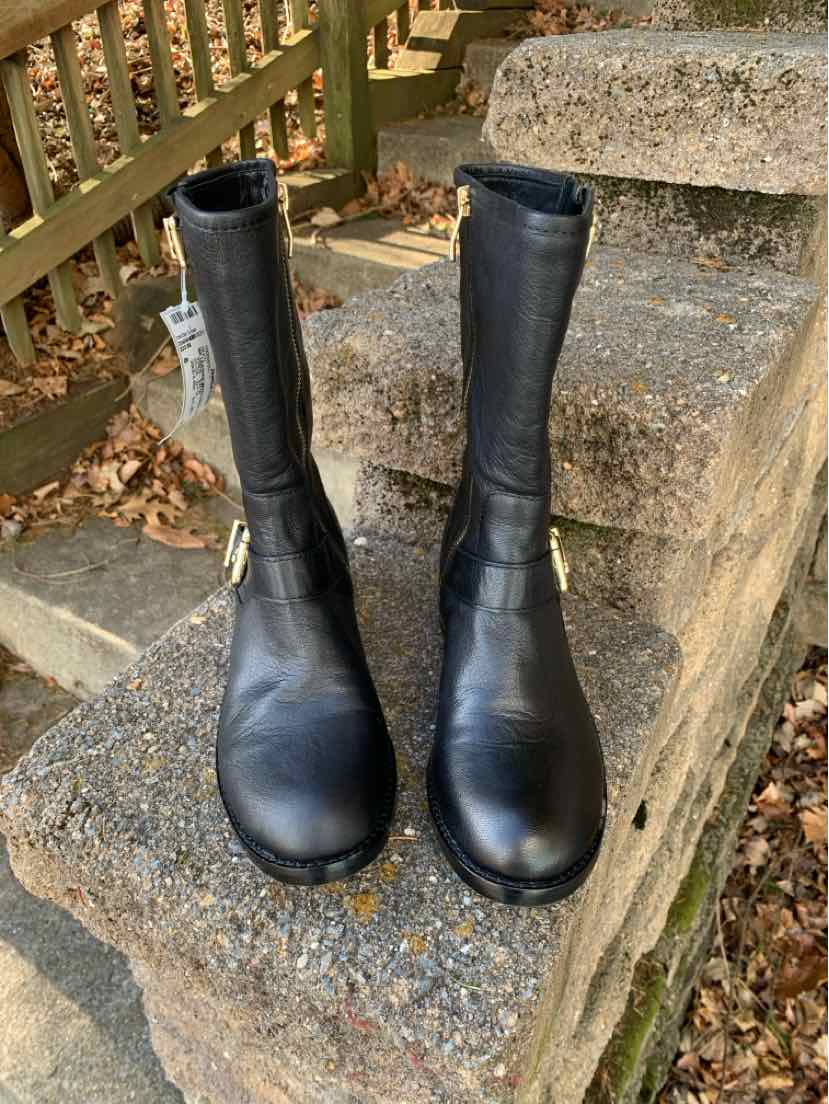 W VINCE CAMUTO BK Size 8 BOOT