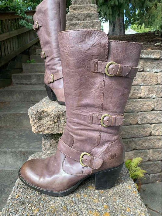 W BORN BR Size 9 BOOT