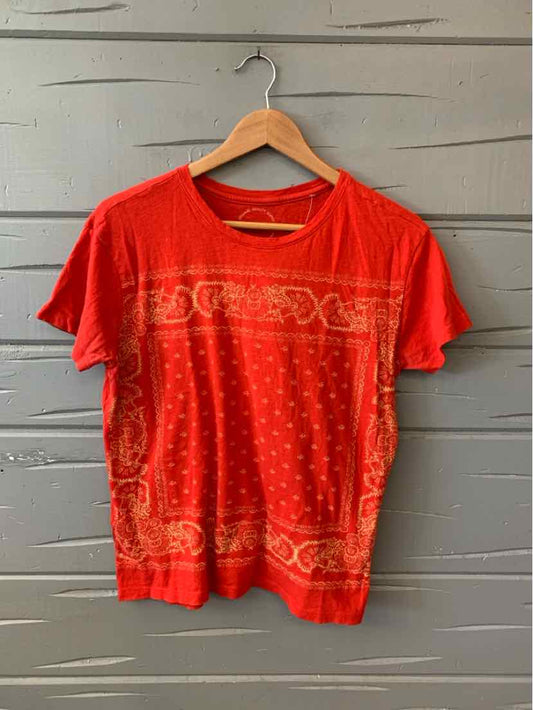 Red short-sleeve Lucky Brand T-shirt with paisley pattern and crew neckline in medium size.