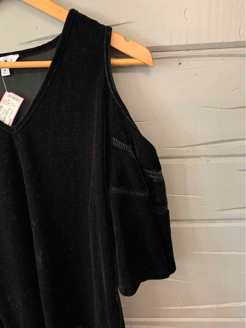 W THML BK Size MED T