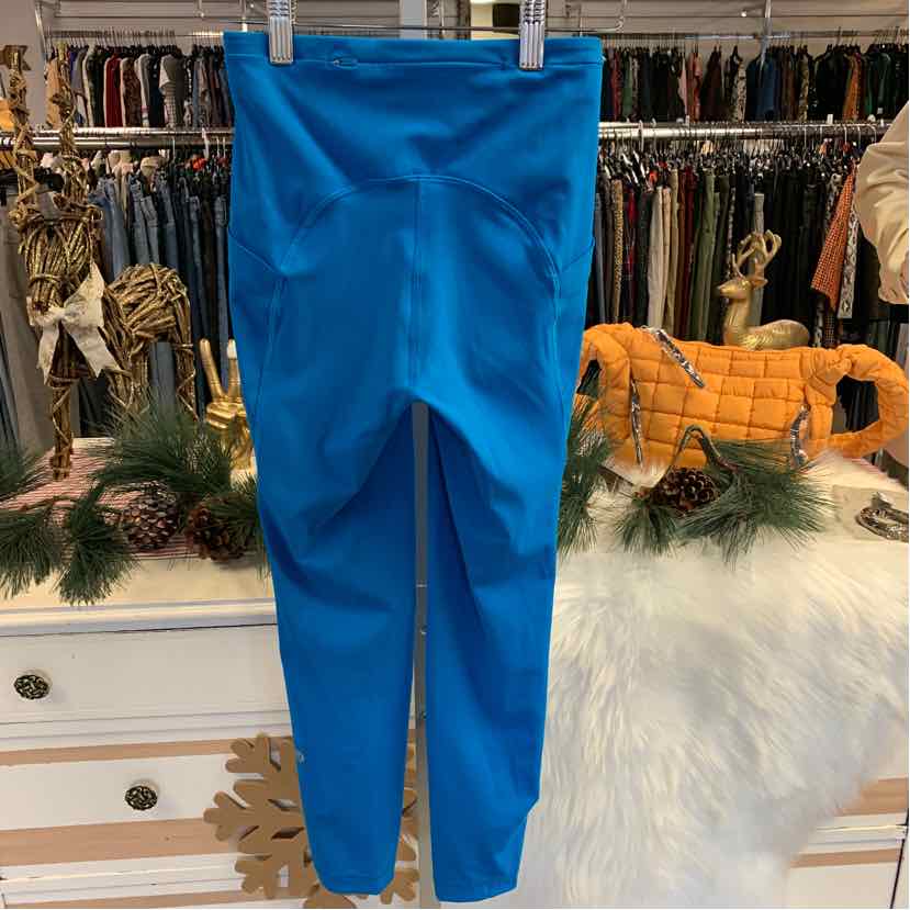 W LULULEMON BL Size 2 AW