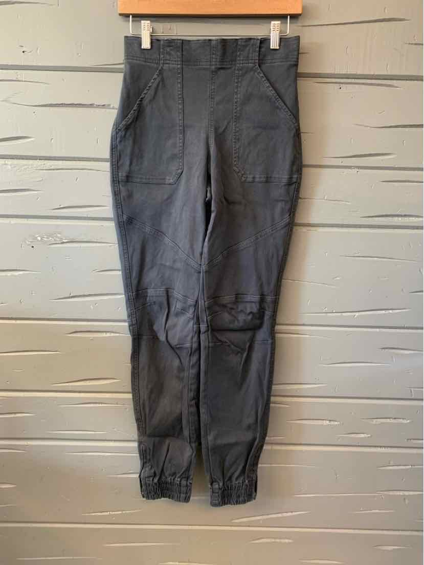 Gray women's activewear pants with elastic cuffs and multiple pockets, size small.