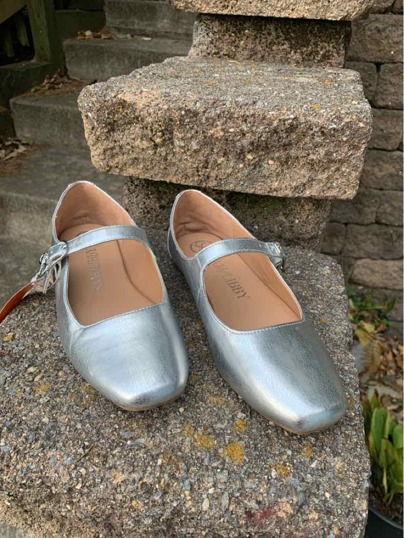 W SAM & LIBBY SLV Size 7 SHOE