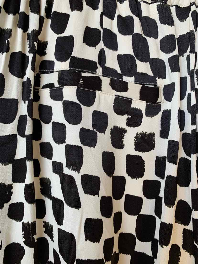 W ANTHROPOLOGIE BK Size 4 P