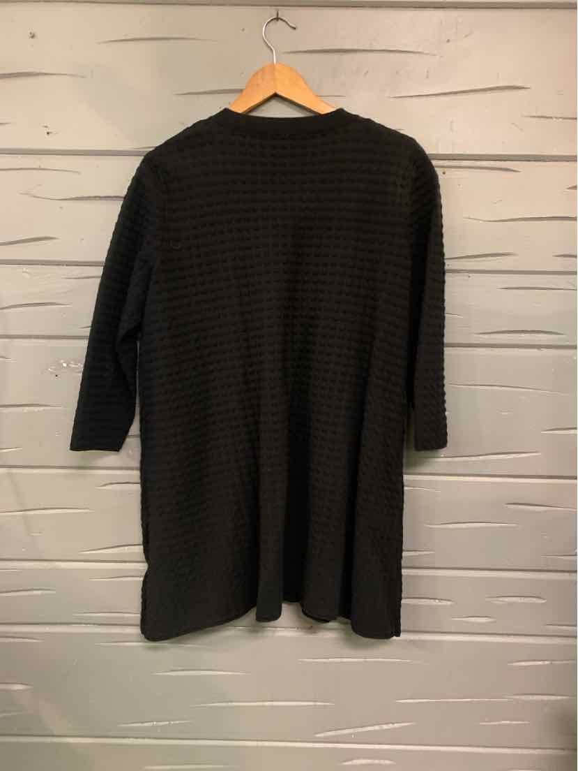 W COS BK Size MED SW