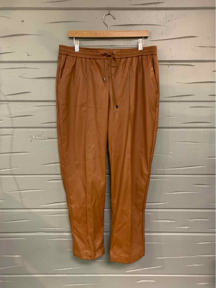 W NINE WEST TAN Size LG P