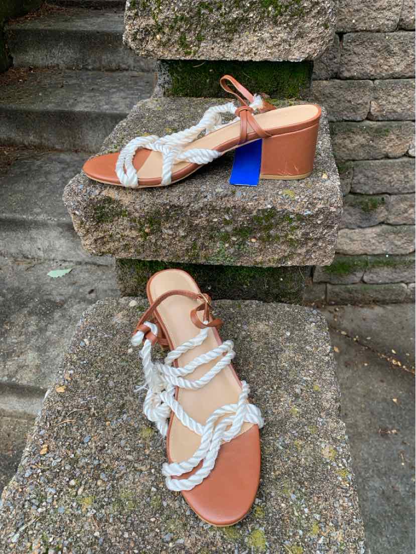 W JF CR Size 9 SHOE