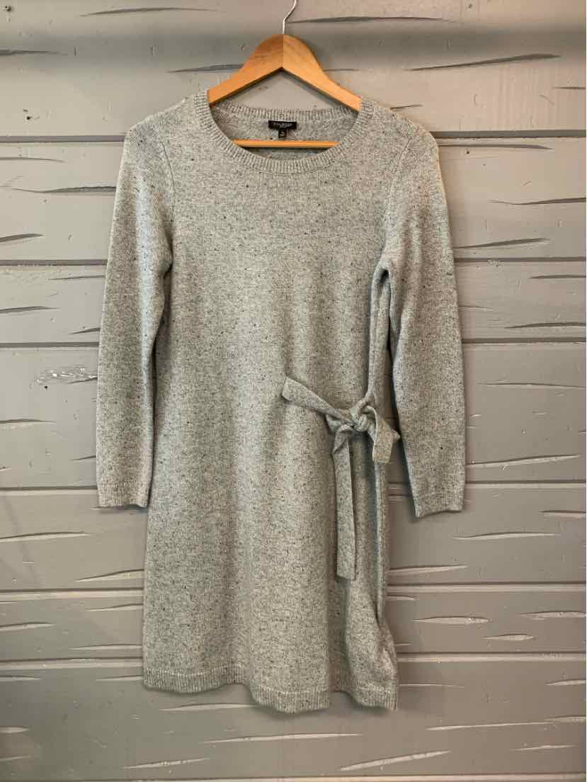 W TALBOTS GY Size SMP DR