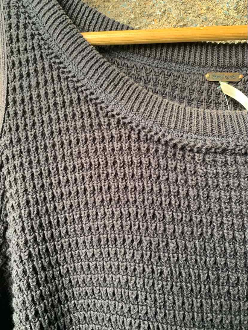 W FREE PEOPLE NY Size SM SW