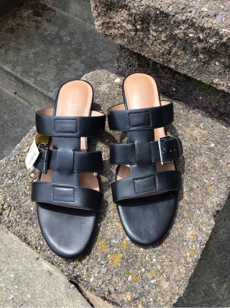 W AEROSOLES BK Size 8 SANDAL