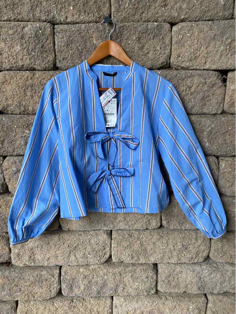 W ZARA BL Size MED T