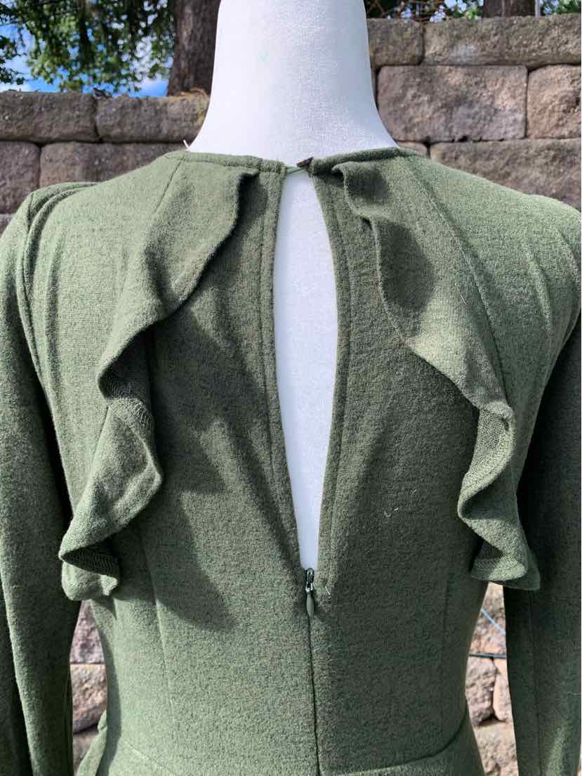 W LULUS GR Size MED DR