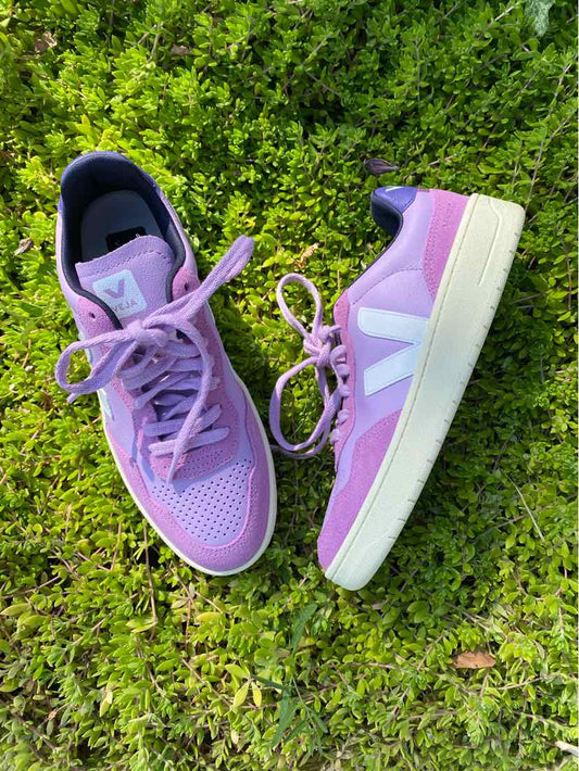 W VEJA PL Size 8 SNEAKER