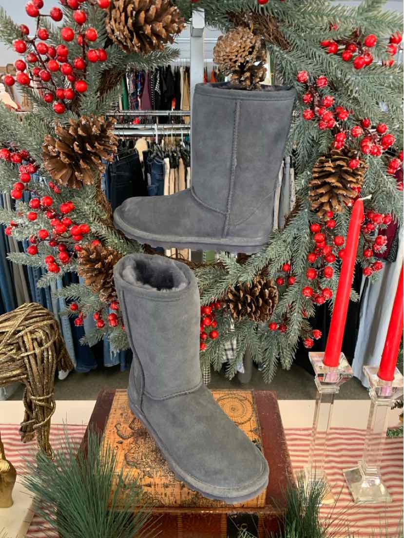 W BEARPAW GY Size 7 BOOT