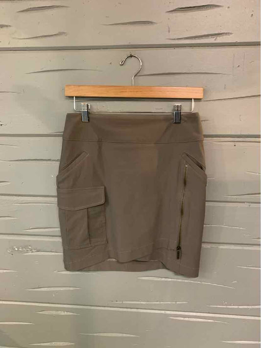 W NICOLE MILLER BEIGE Size 4 SK