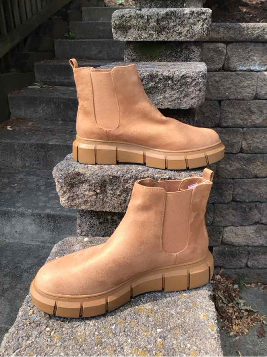 W BP TAN Size 10 BOOT