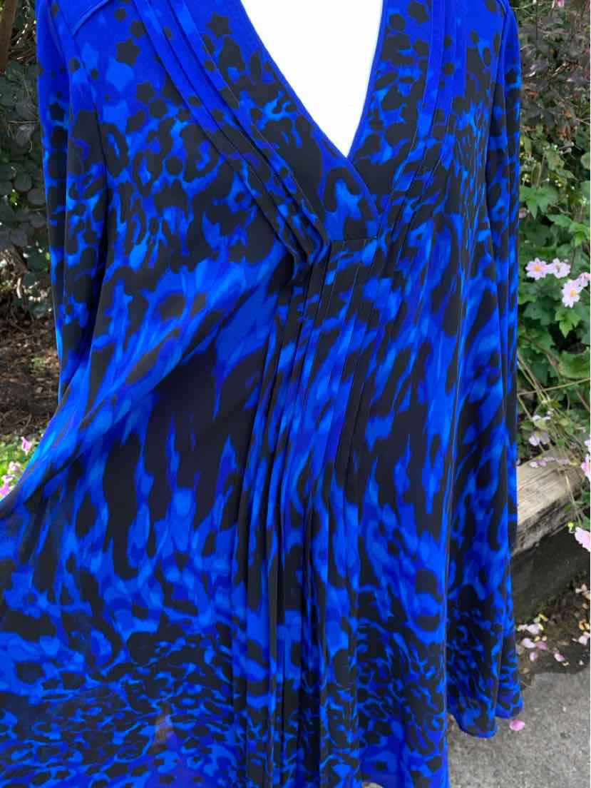 W TED BAKER BL Size MED DR