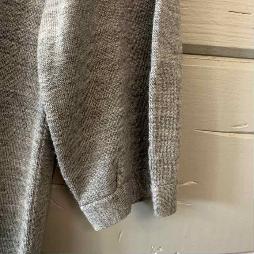 W ANN TAYLOR GY Size MED SW