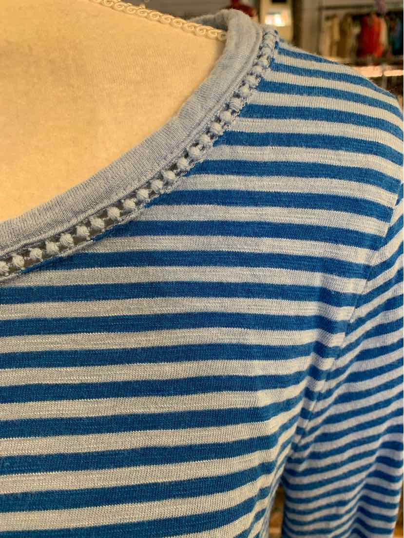 W TALBOTS BL Size LG T