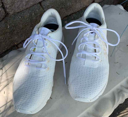 W RYKA WH Size 10 SNEAKER