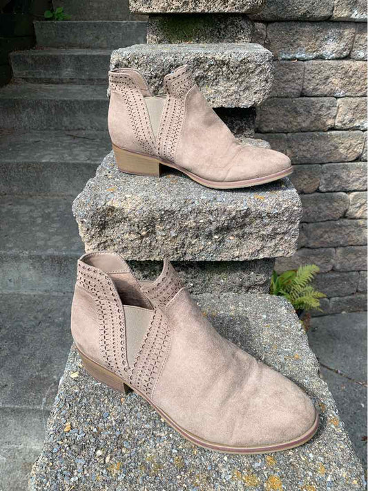 W MIA BR Size 9 BOOT
