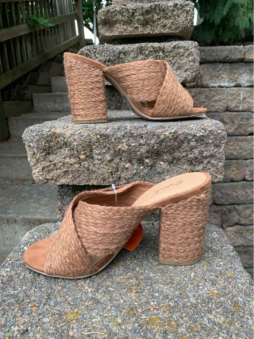 Tan woven block heel sandal with open toe and slip-on design, size 8.