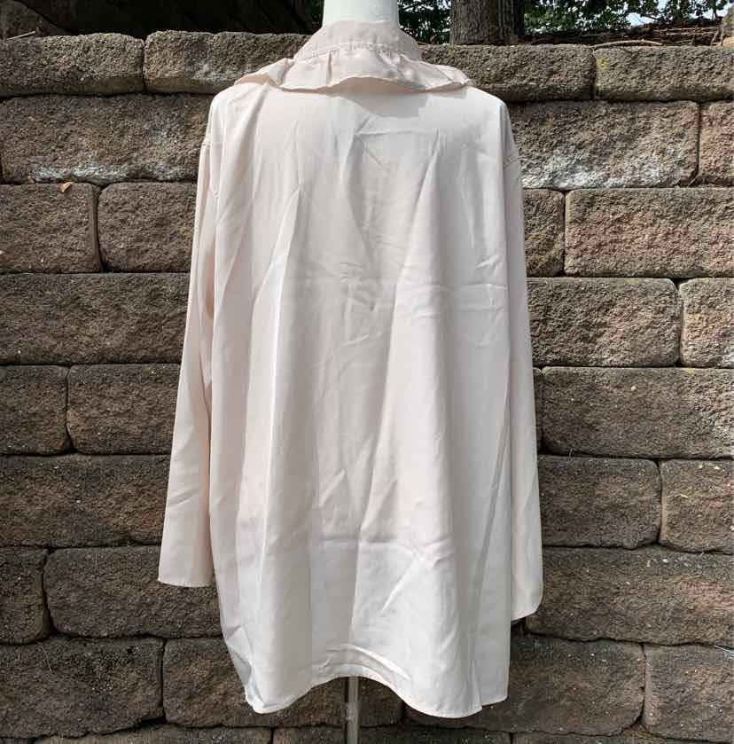 W H&M CR Size MED T