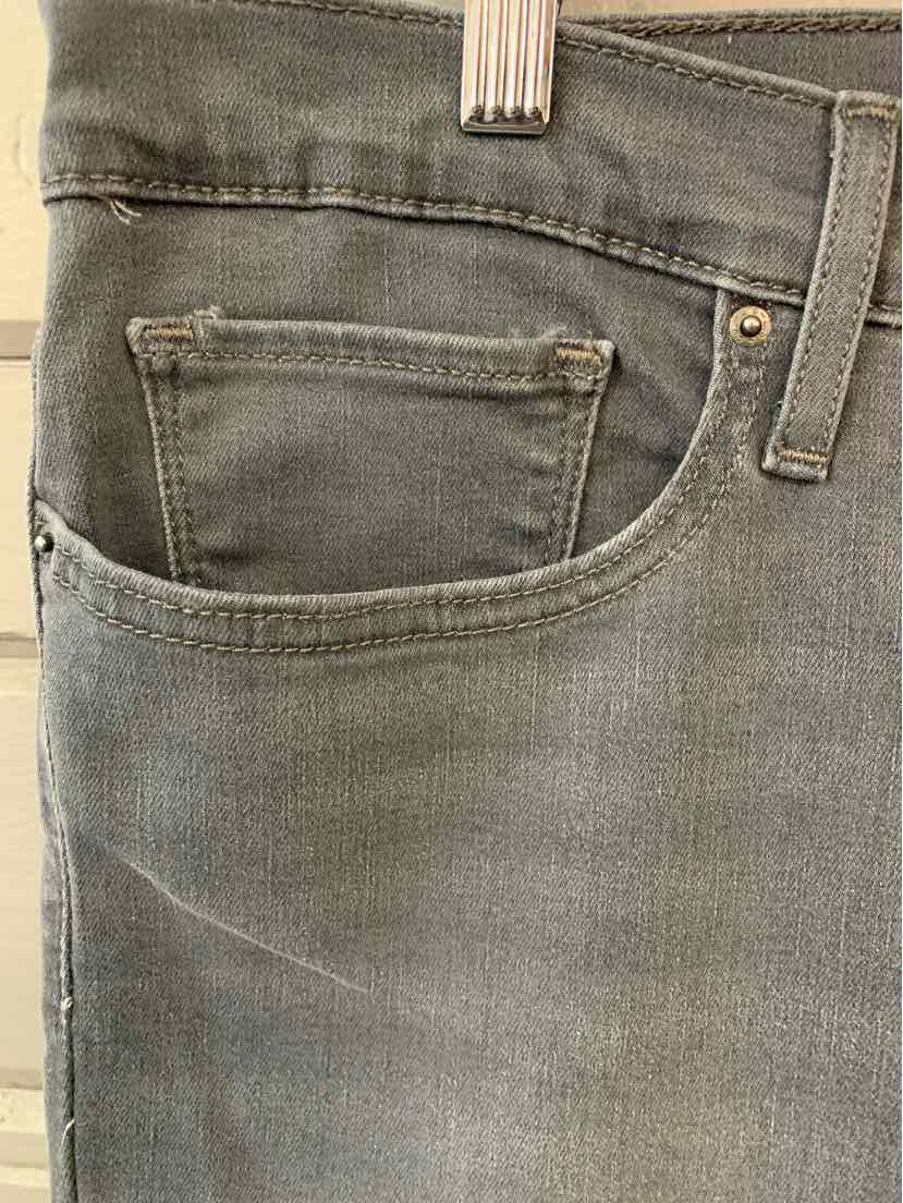 W LEVIS GY Size 16 J