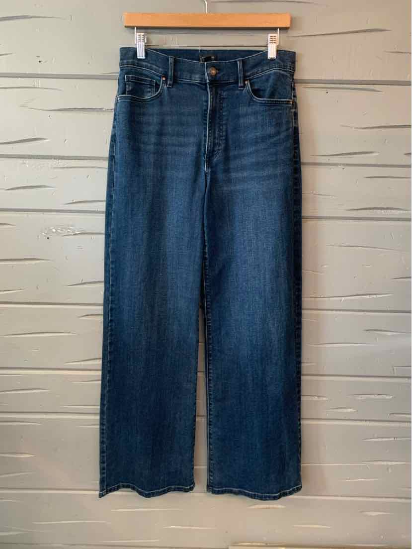 Dark blue straight-leg denim jeans with five-pocket design and belt loops, size 4.