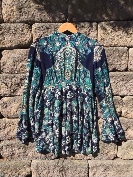 W FREE PEOPLE NY Size SM T