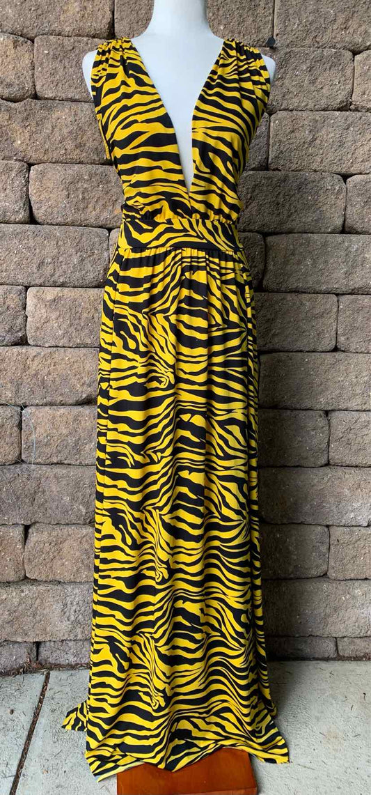 W FASHION NOVA YW Size LG DR