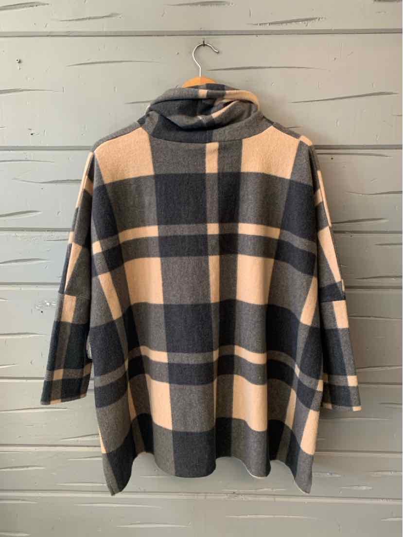 Women’s tan and black plaid hooded sweater with long sleeves and a relaxed fit.