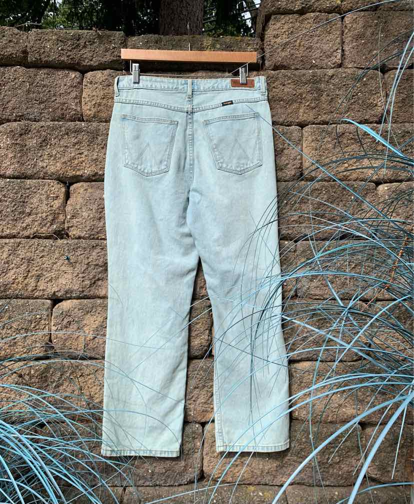 W WRANGLER BL Size 10 J
