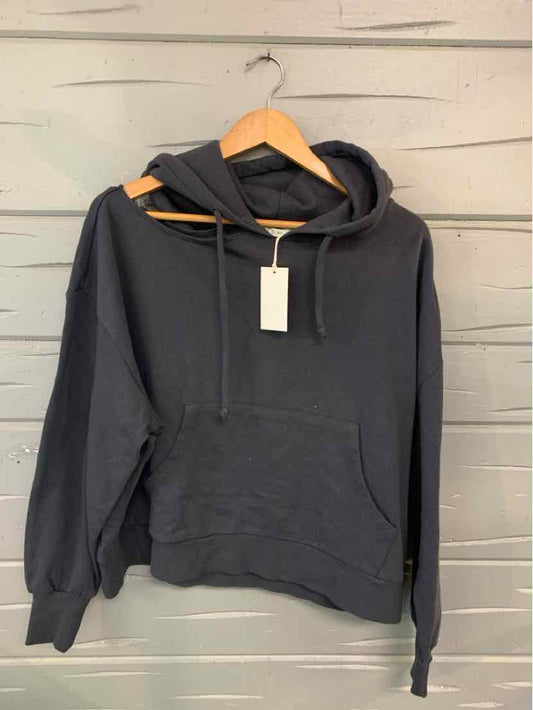 W Z SUPPLY GY Size SM T