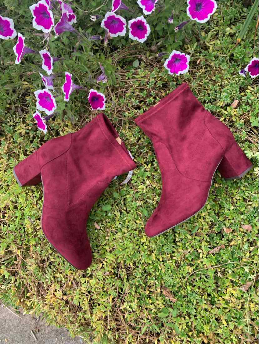 W LANE BRYANT BURG Size 9 BOOT