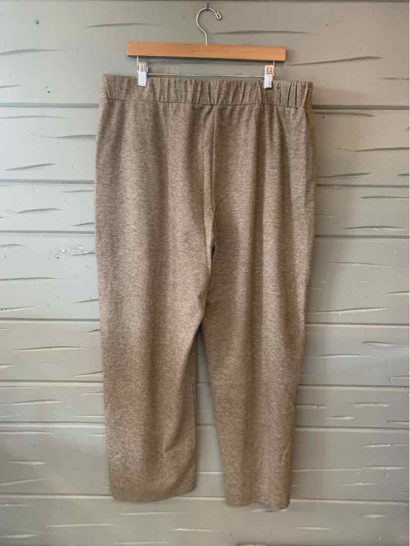 Beige knit pants with elastic waistband, straight leg, and a relaxed fit in XXL size.