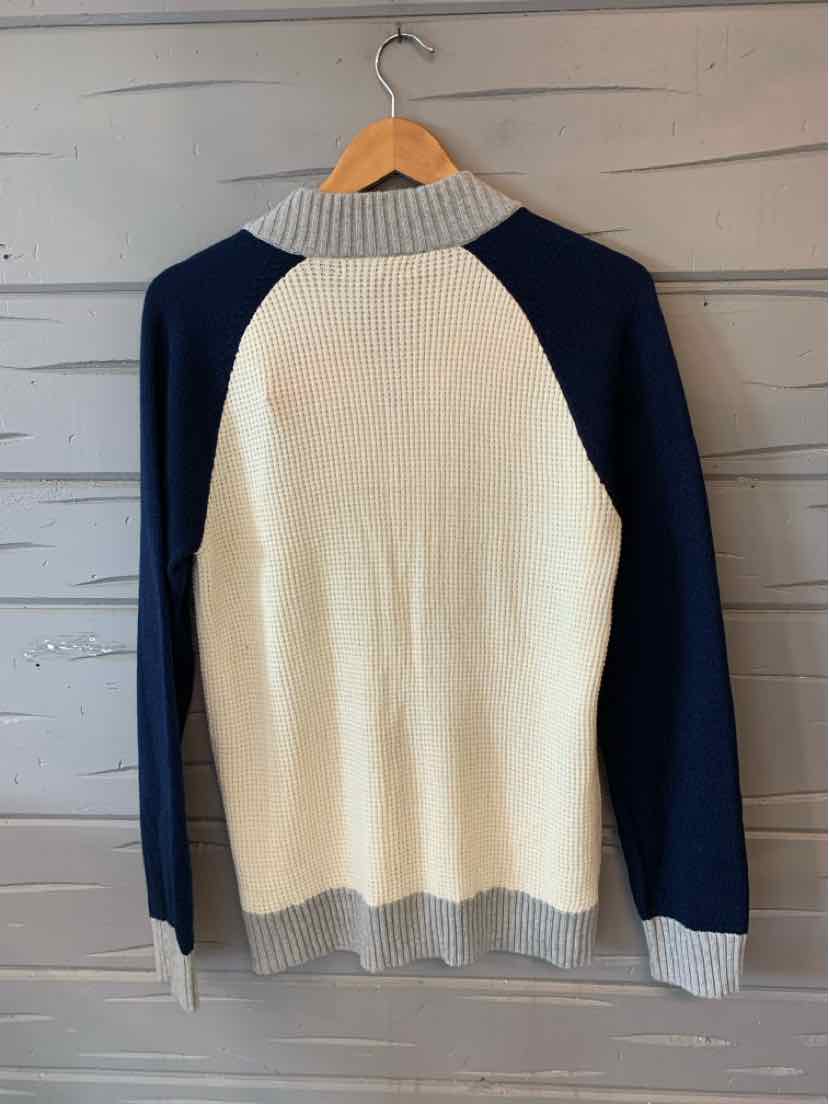 Cream and navy long-sleeve sweater with gray ribbed collar, cuffs, and hem in size XL.