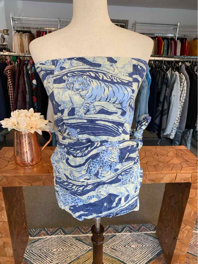 W KIMCHI BLUE BL Size MED JSSHTS